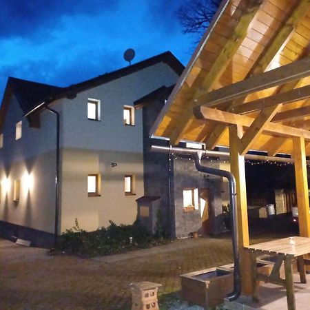 Vila Pohoda Javorniky S Rozlahlym Pozemkom Makov Exteriér fotografie