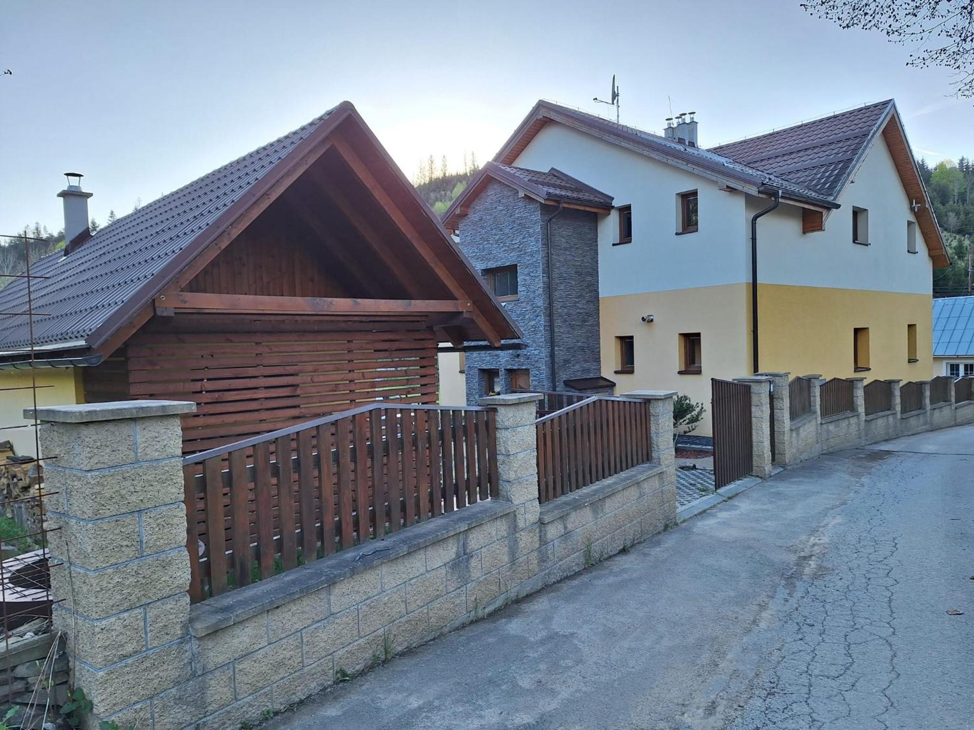 Vila Pohoda Javorniky S Rozlahlym Pozemkom Makov Exteriér fotografie